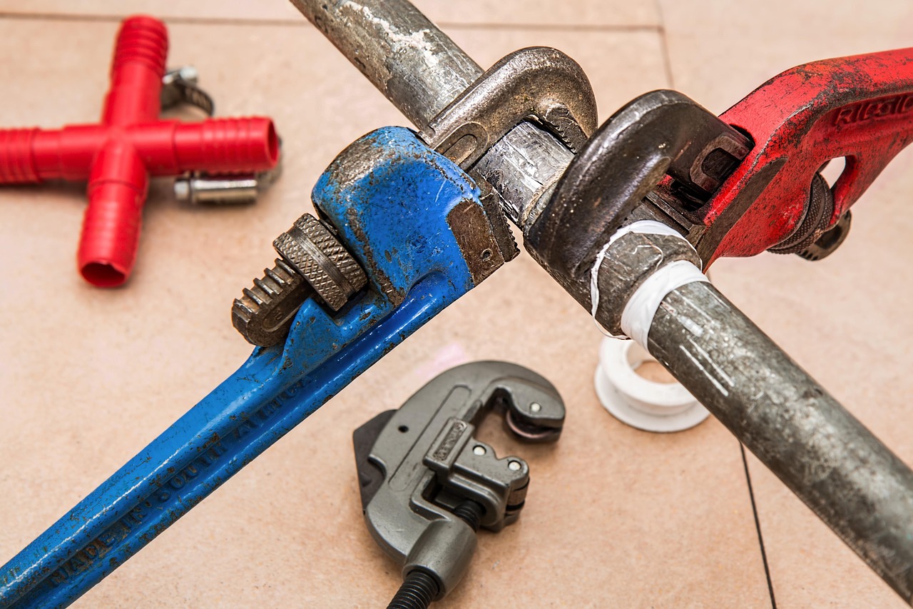 plumbing pipe wrenches